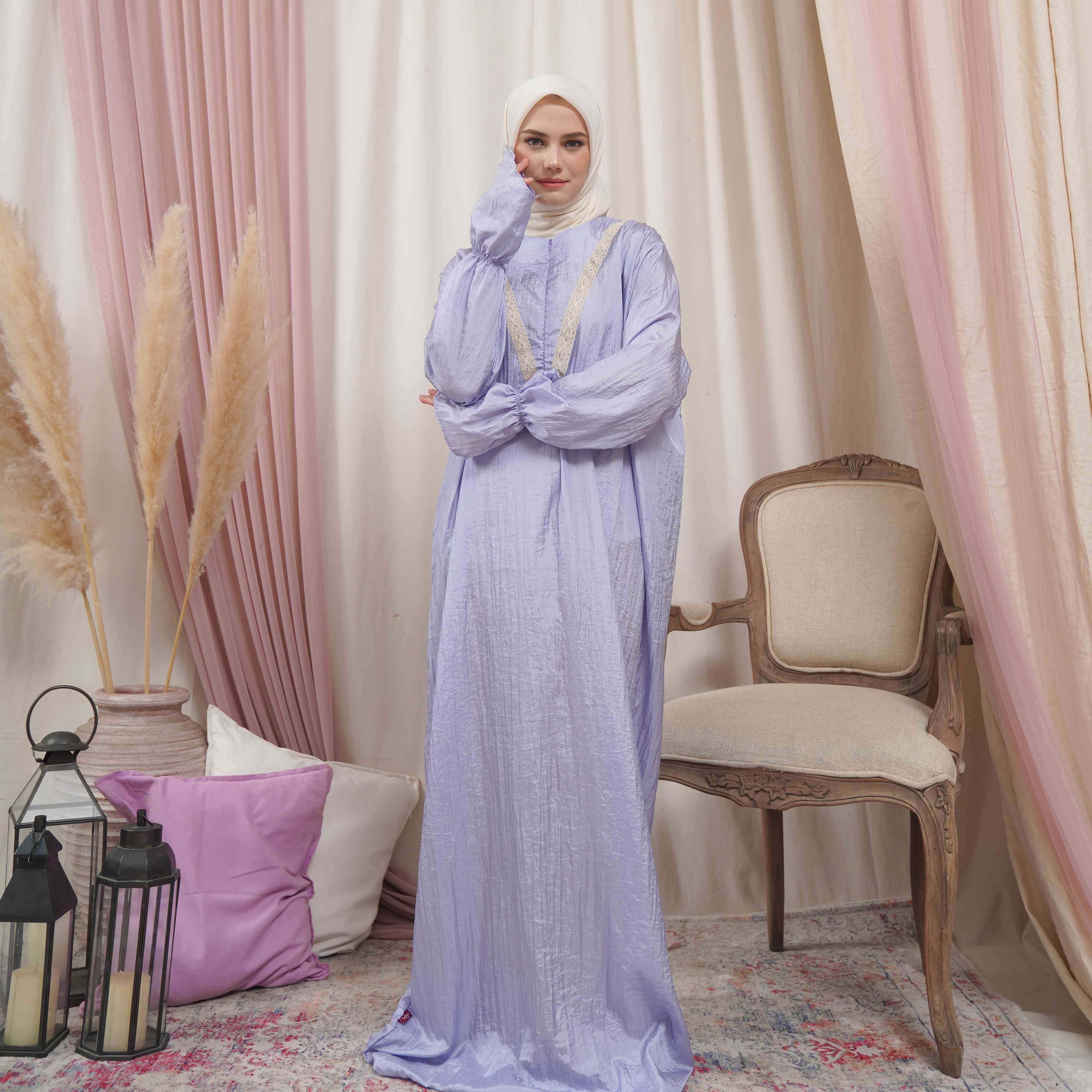 Tiara 512 Purple