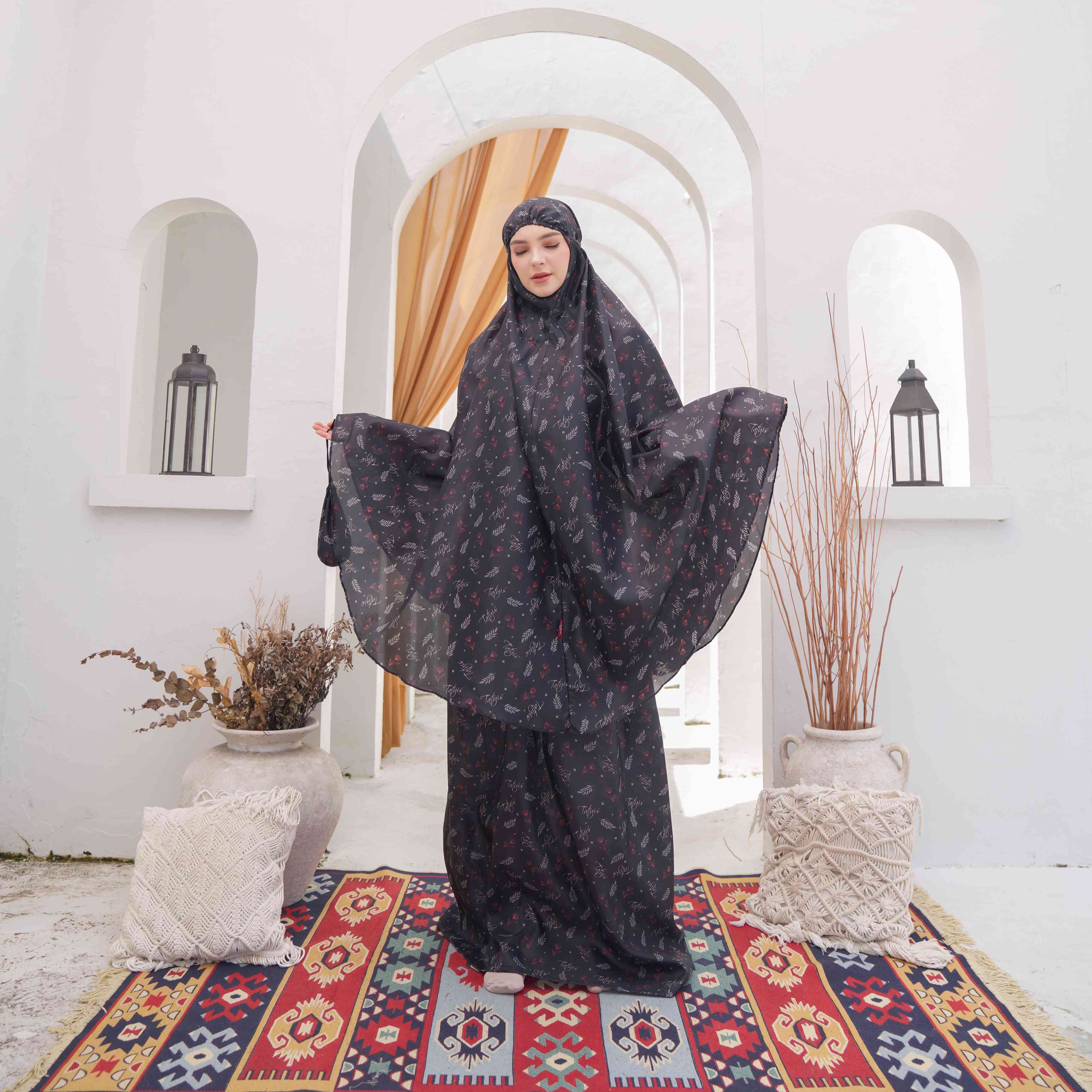 Tiara 514 Black