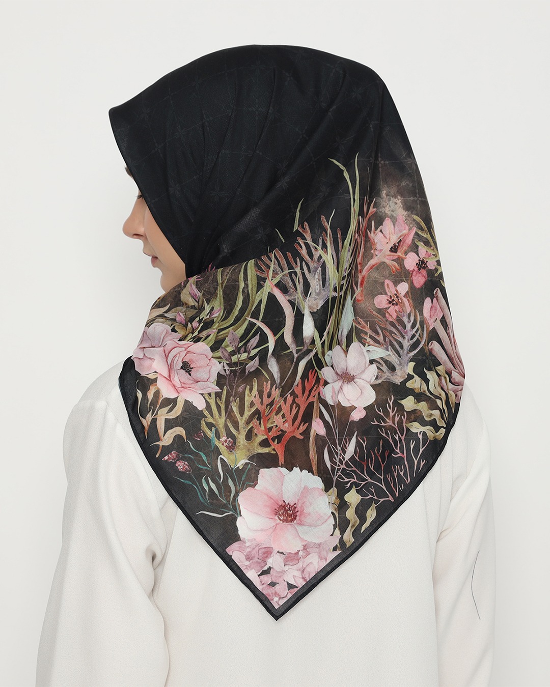 D Amour Style 004 Black