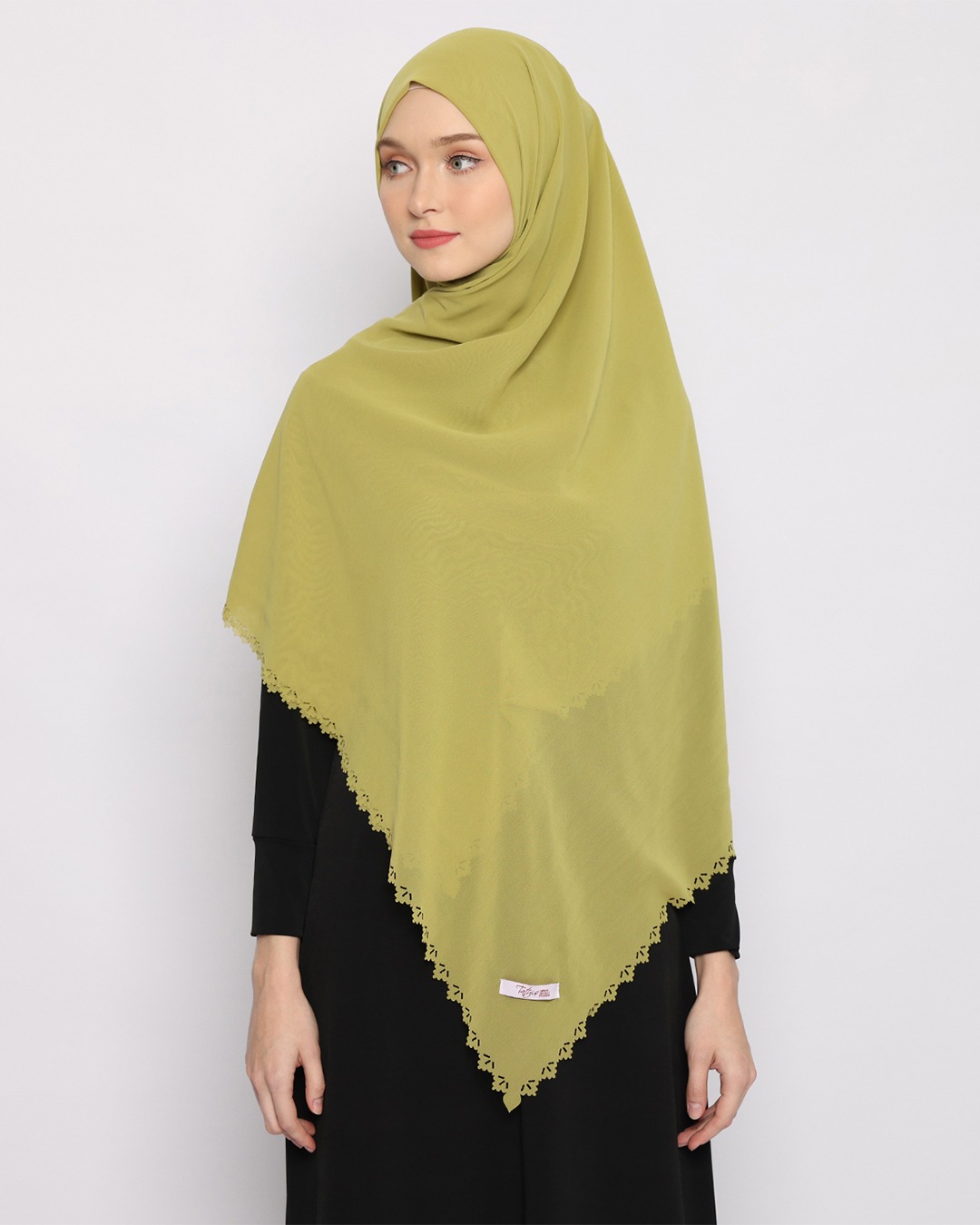 D Amour 127 Olive