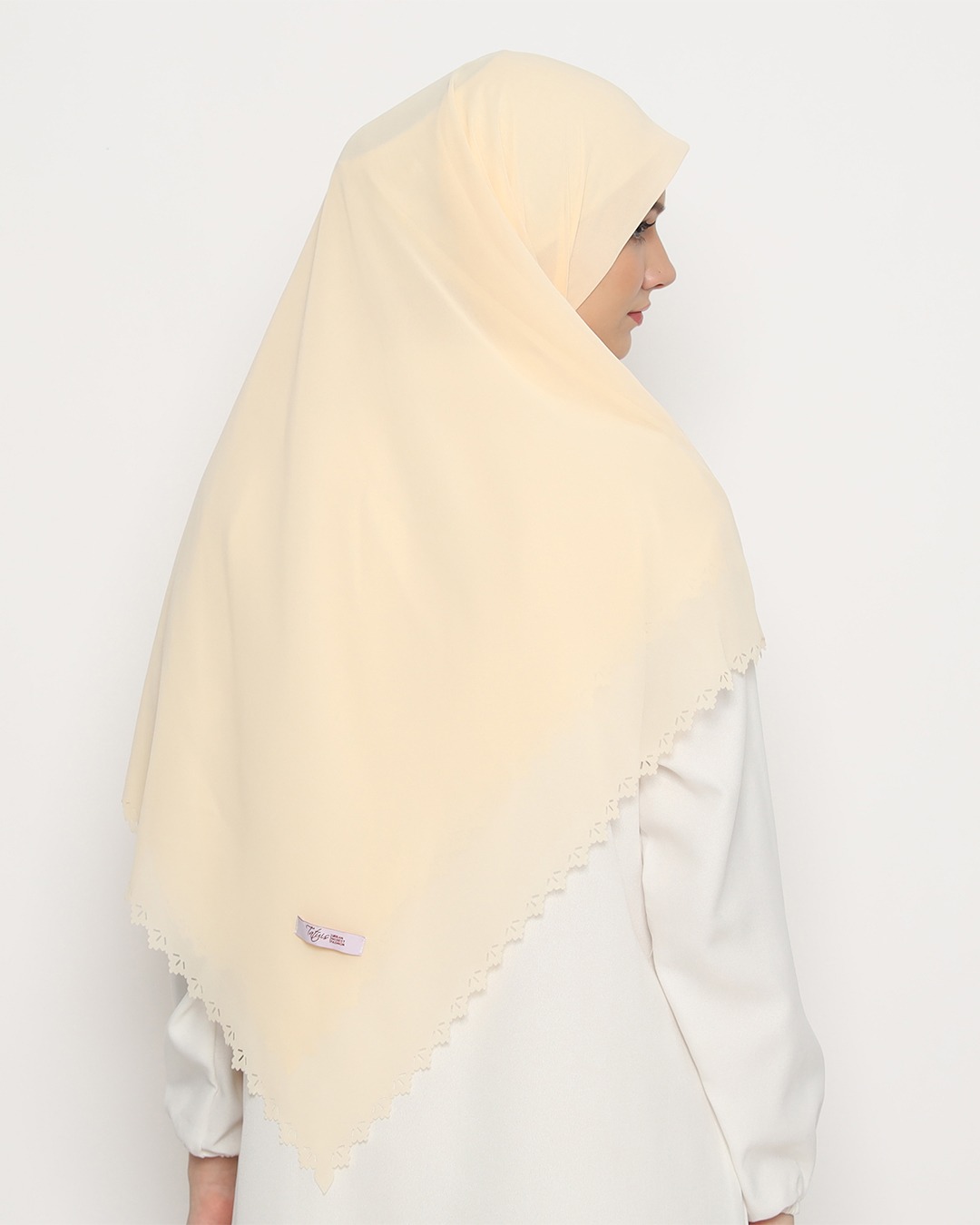 D Amour 113 Cream