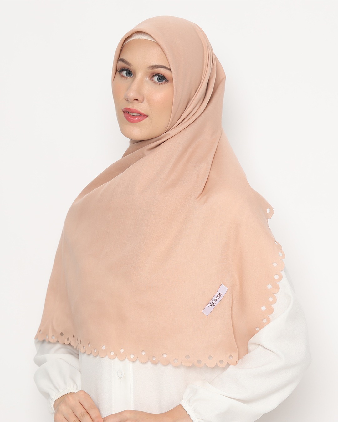D Amour 109 Linen