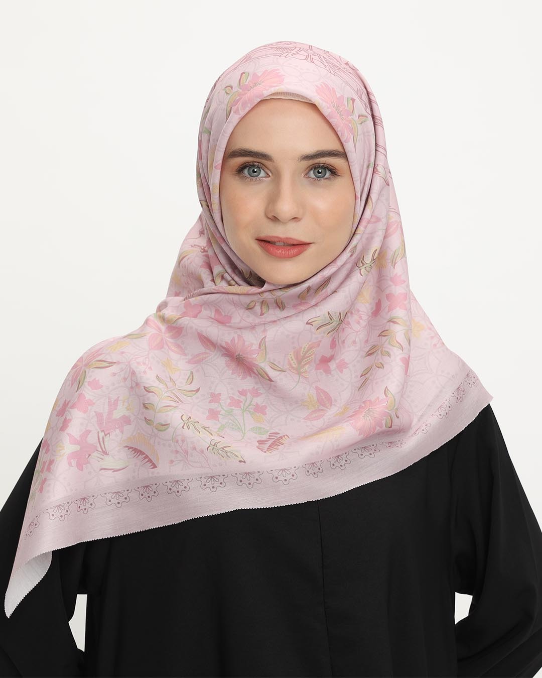 Damour 129 Pink