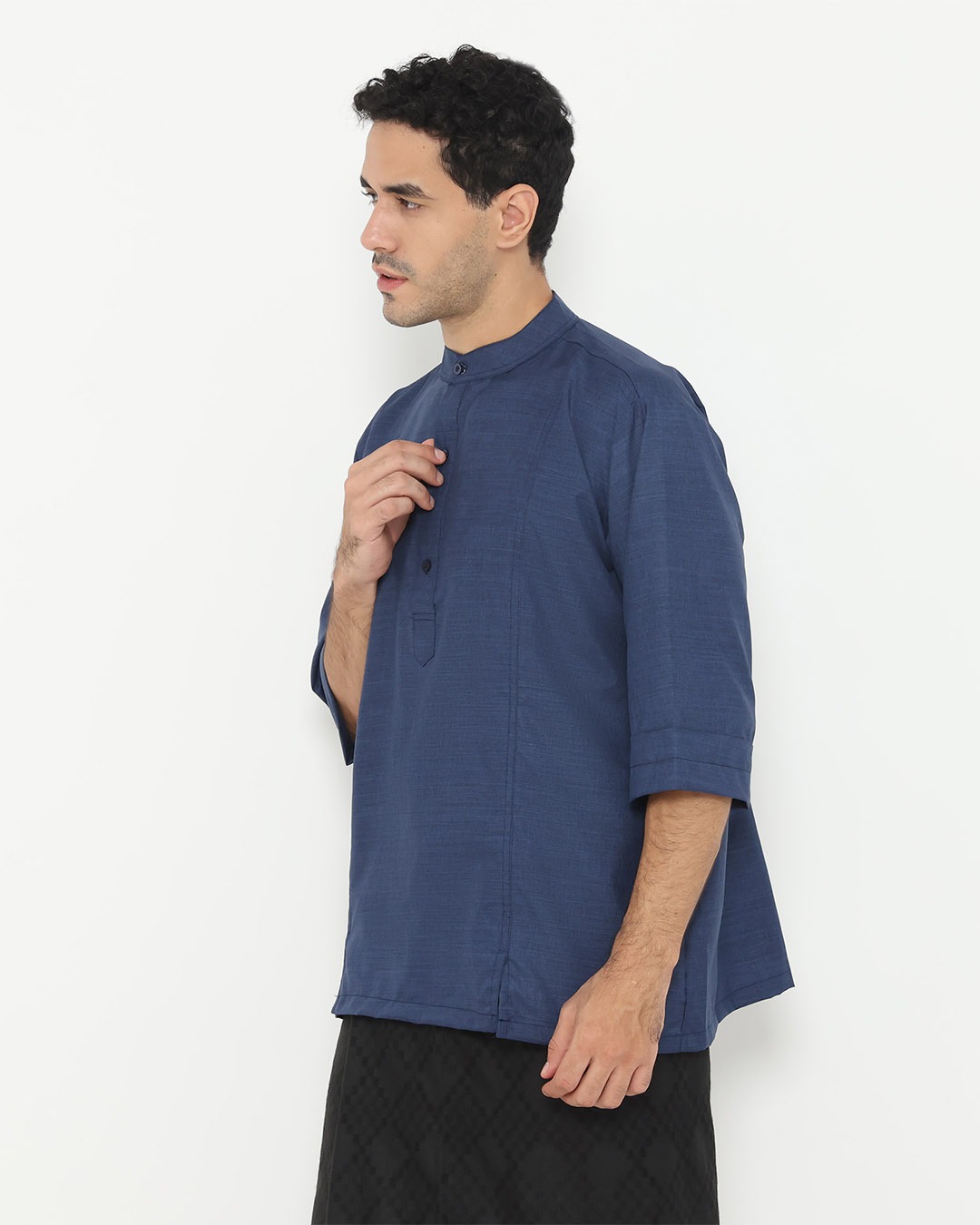 Hugo Koko 001 Navy
