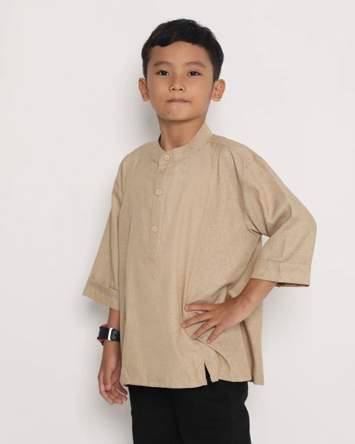 Image of Hugo Koko 001 Brown Child