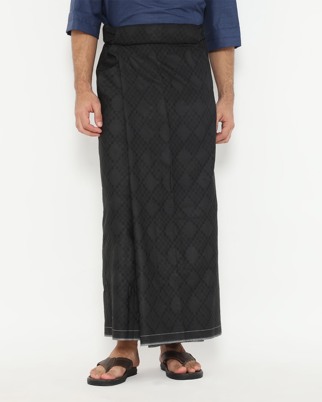 Hugo Saroong 005 Black
