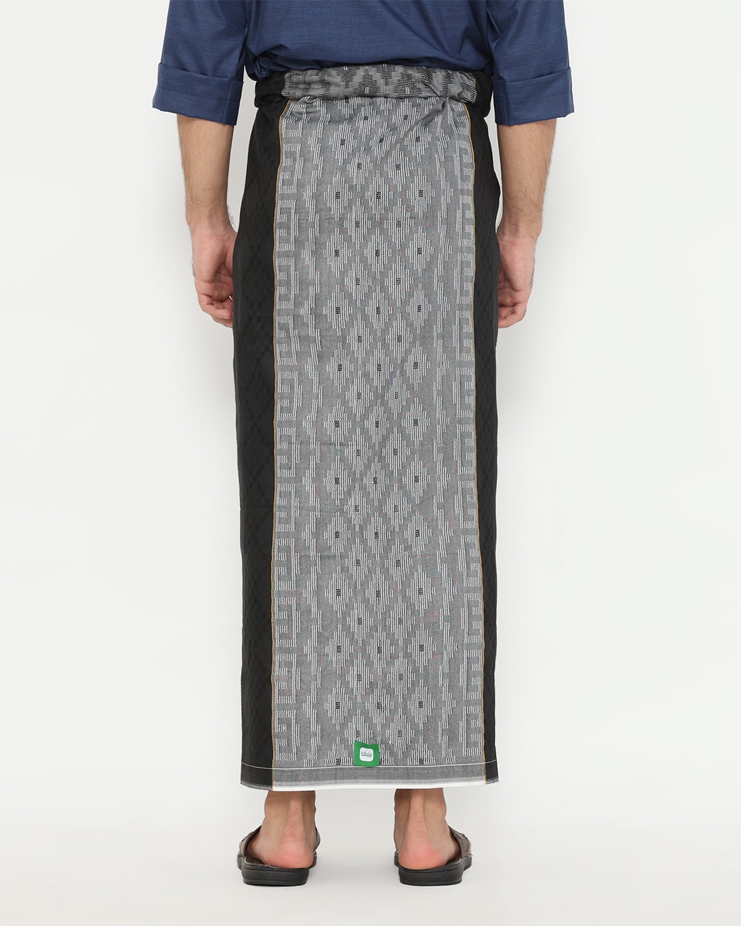Hugo Saroong 005 Black