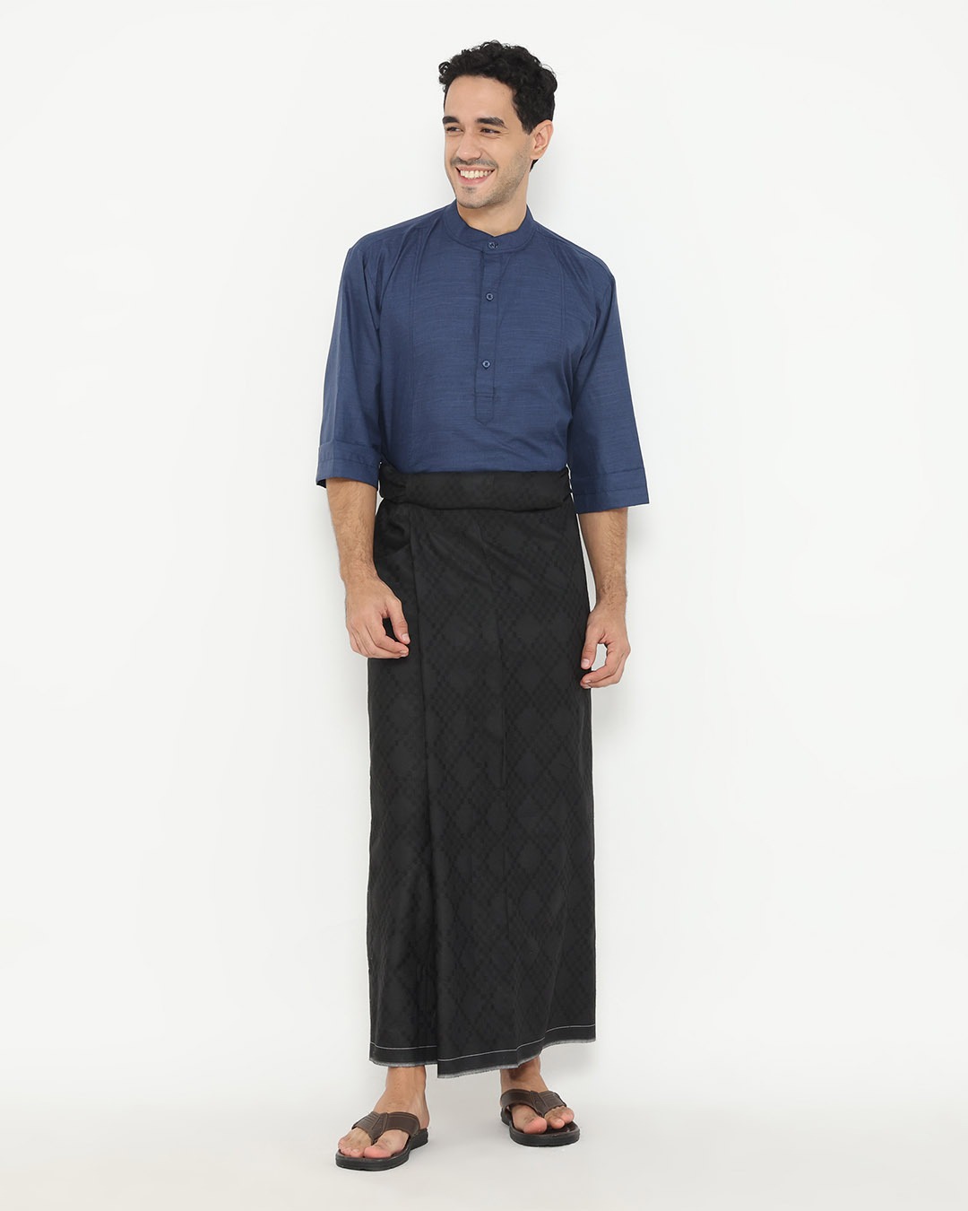 Hugo Saroong 005 Black