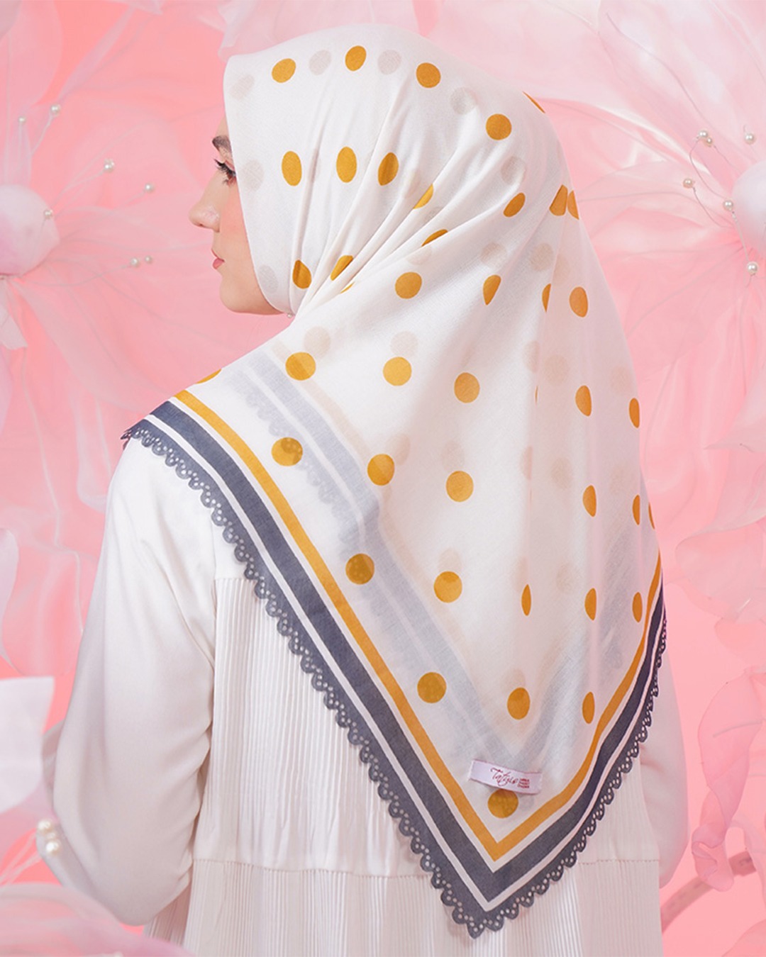 D Amour 102 Broken White - Yellow