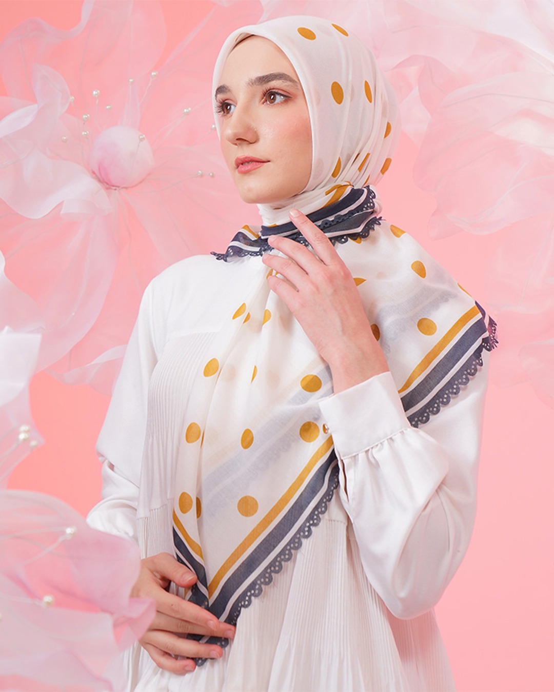 D Amour 102 Broken White - Yellow