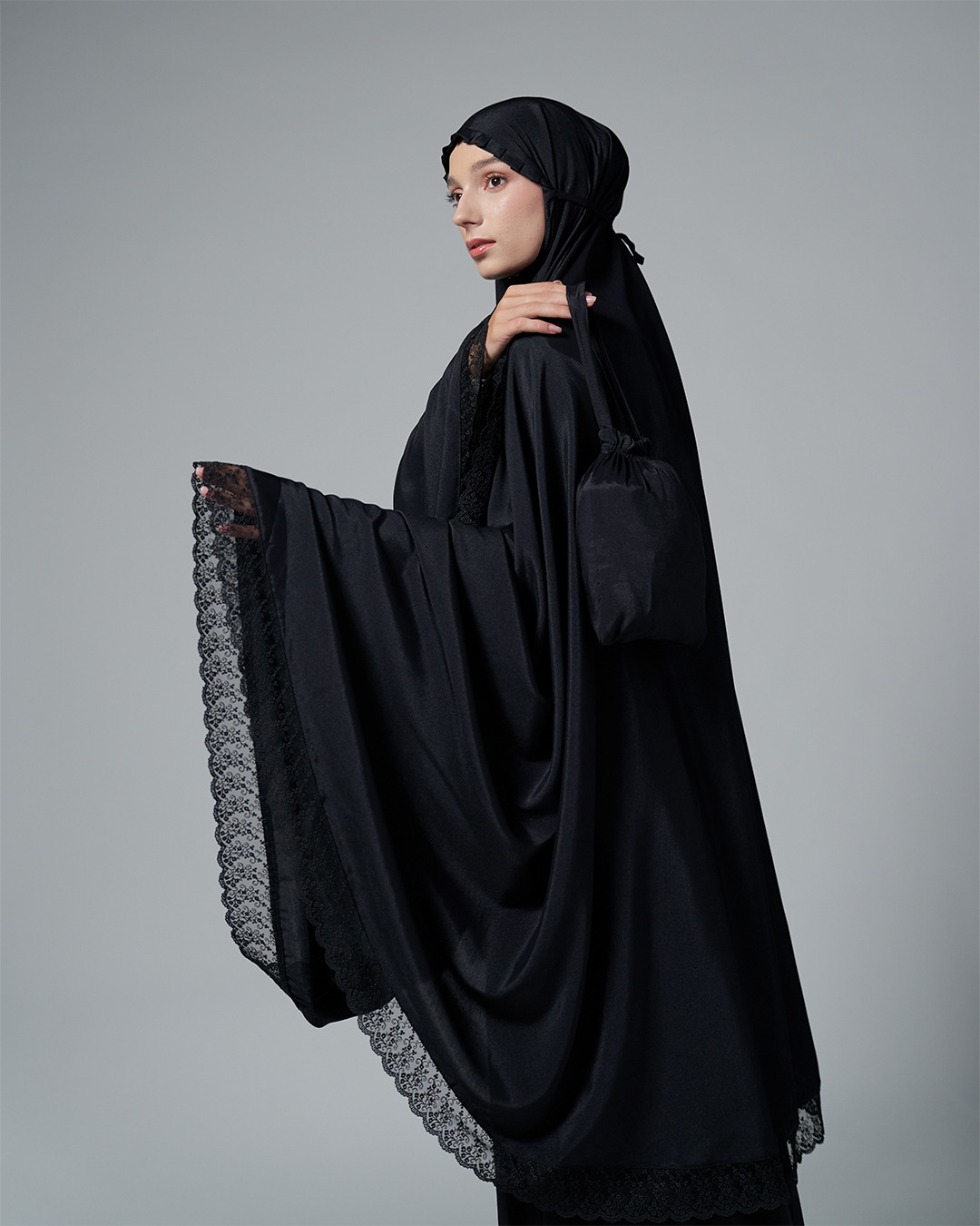 Shiva 136 Black