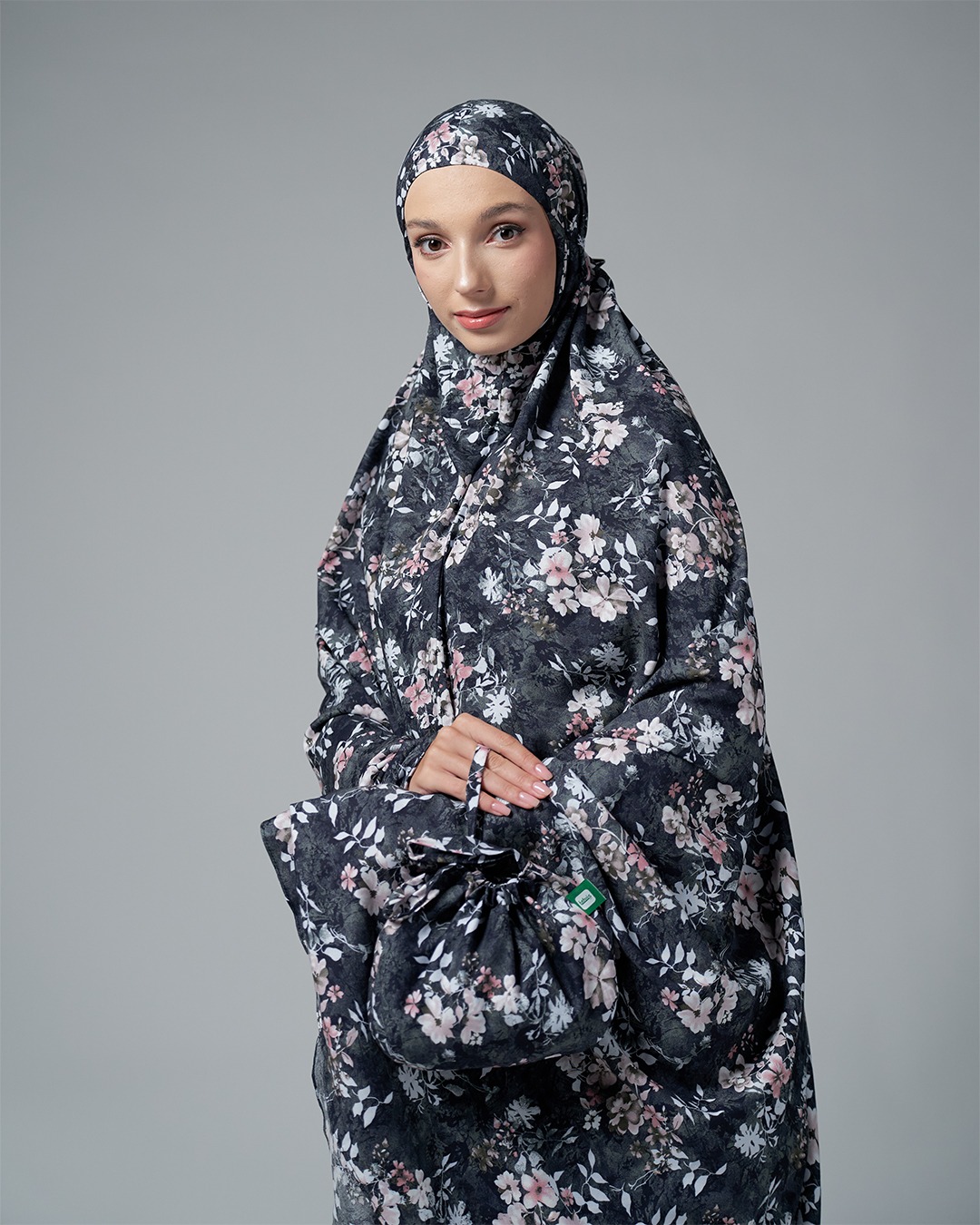 Shiva 184 Black