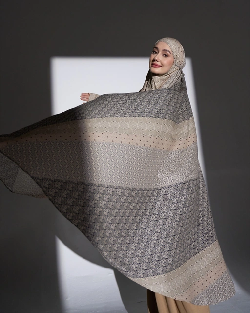 Image of Shiva 186 Cream-Black