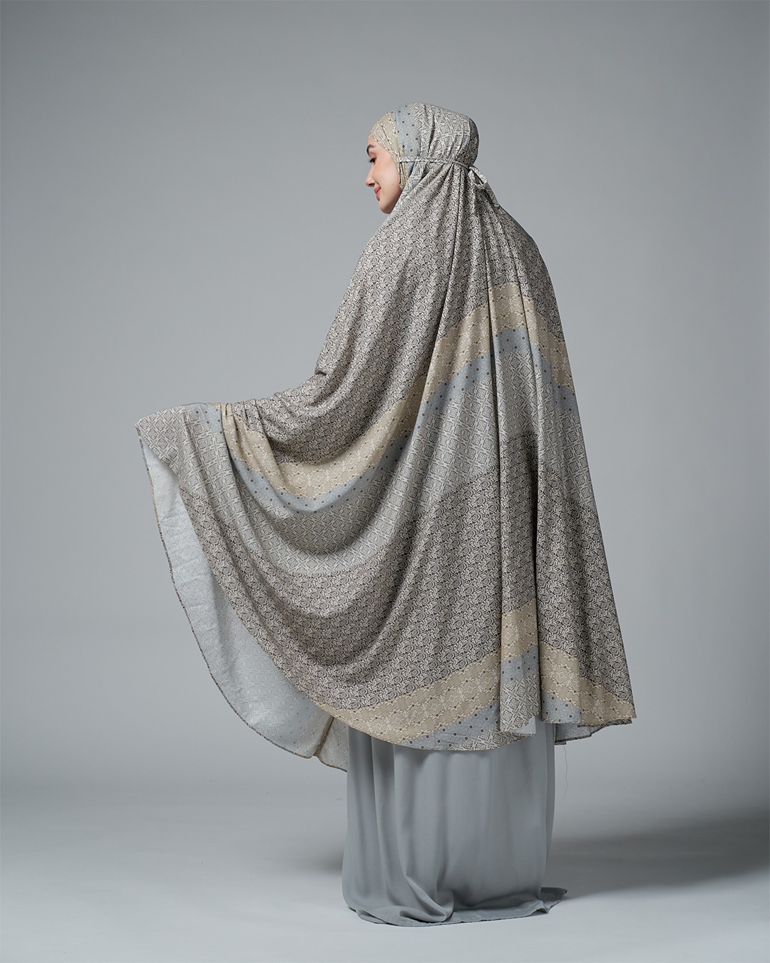 Shiva 186 Cream-Blue