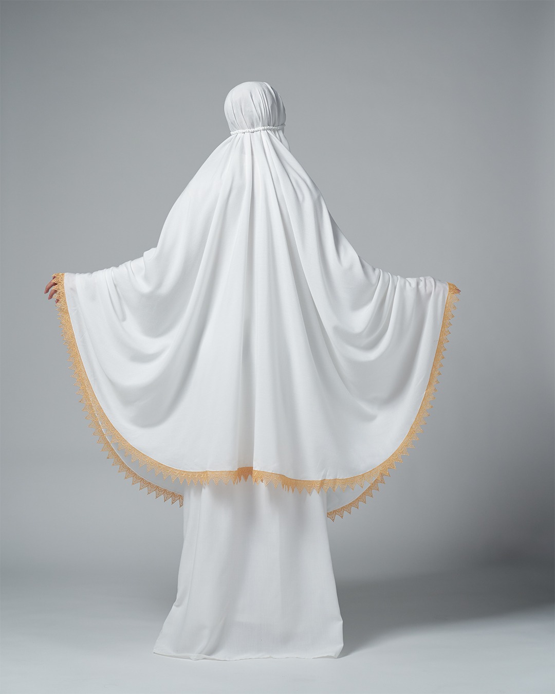 Tiara 368 Broken White