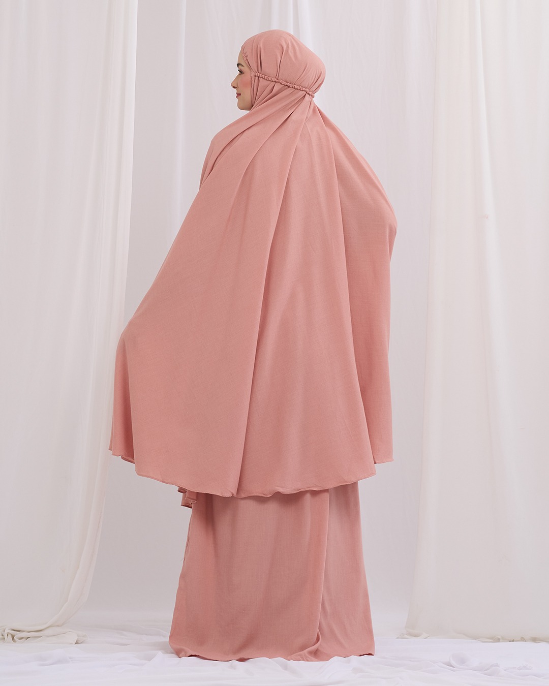 Tiara 377 Peach