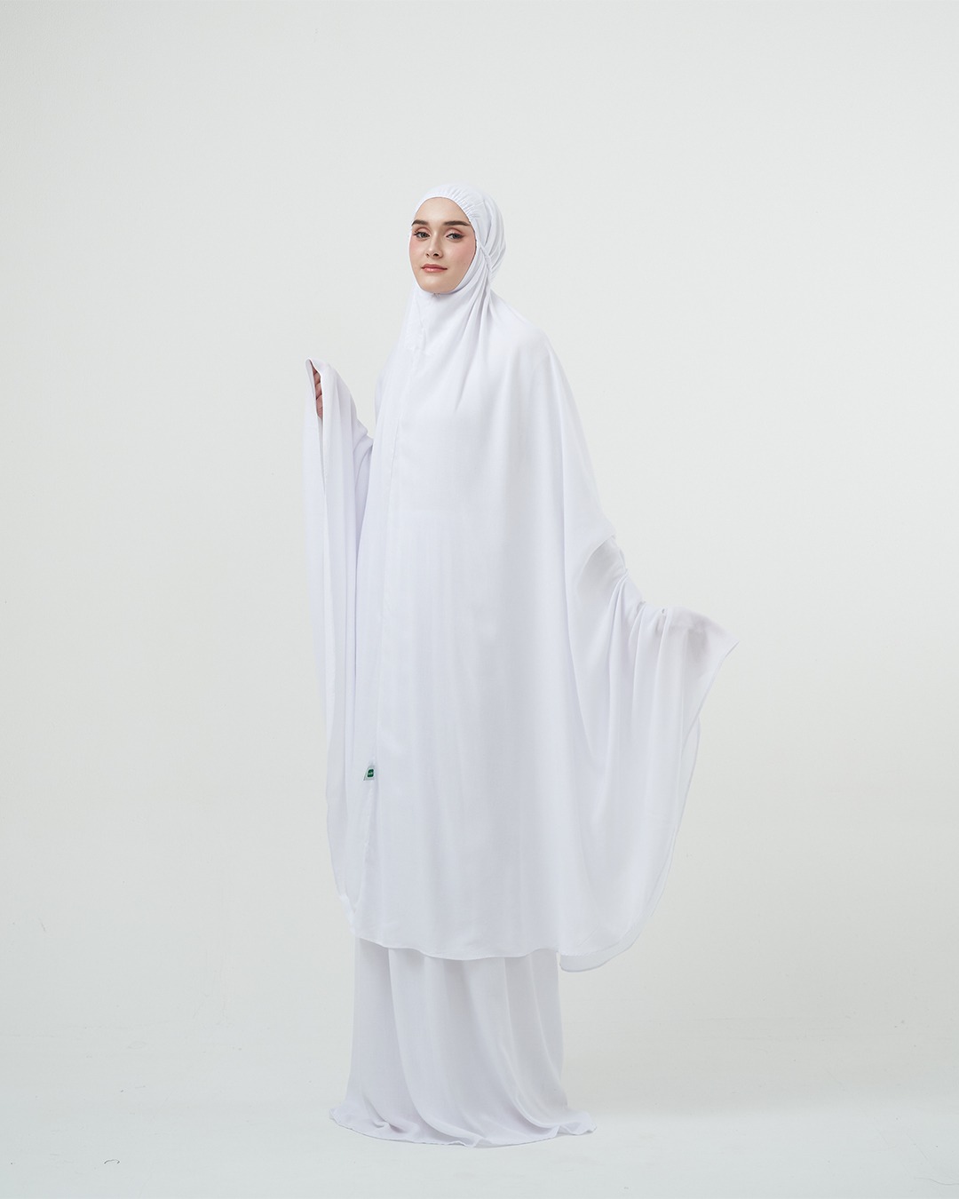 Tiara 516 White