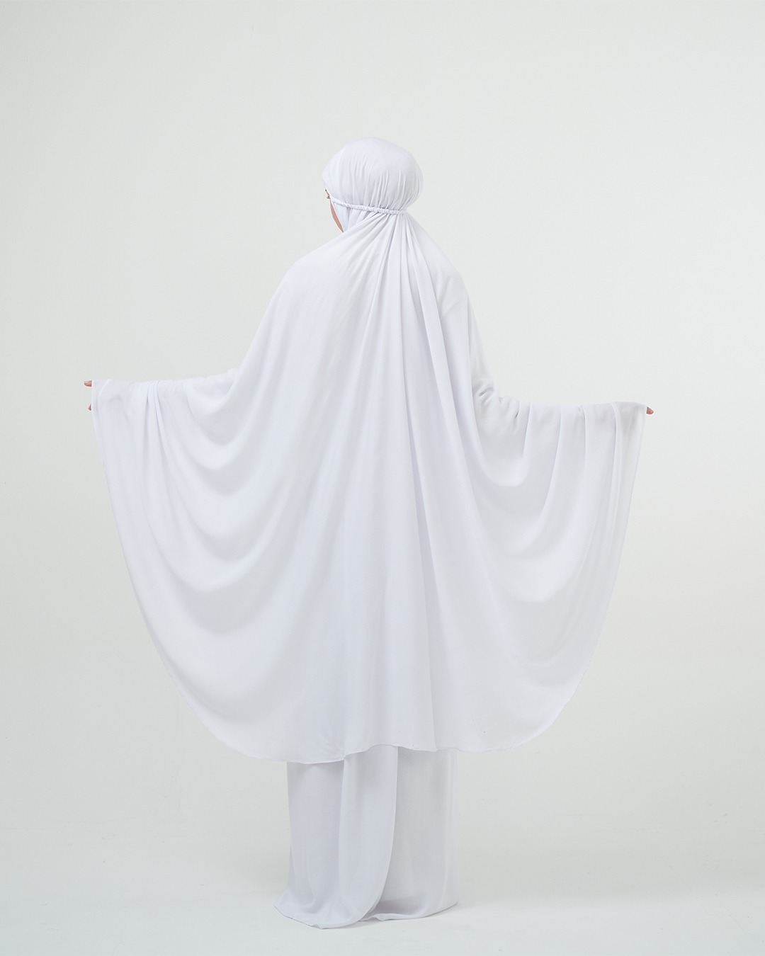 Tiara 516 White