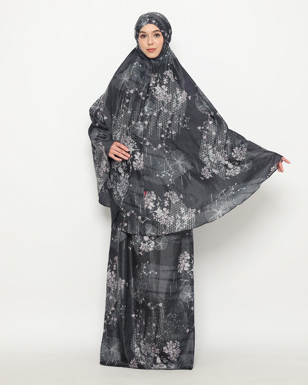 Tiara 535 Black