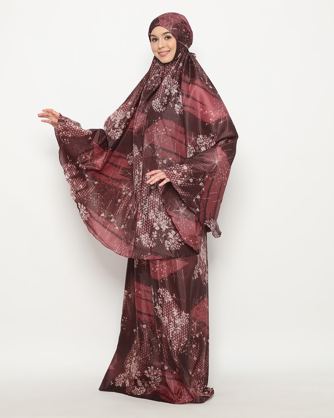 Tiara 535 Maroon