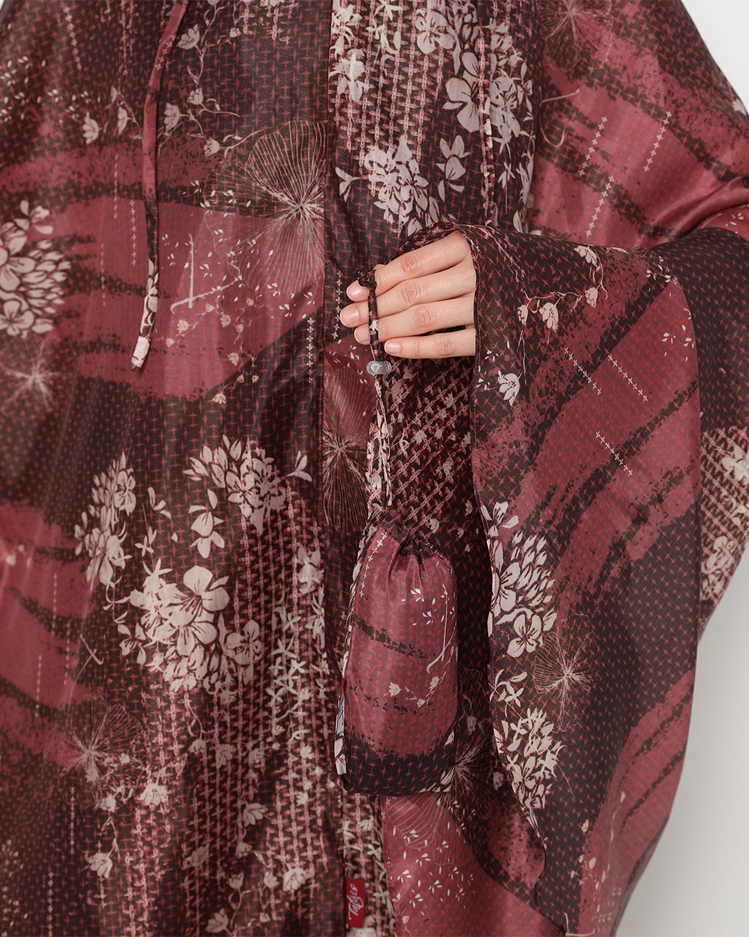 Tiara 535 Maroon