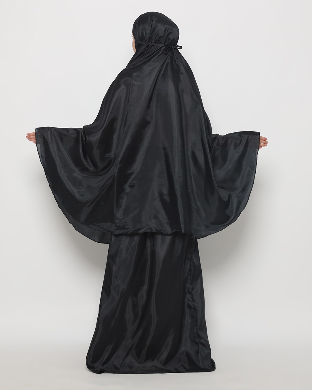 Tiara 538 Black