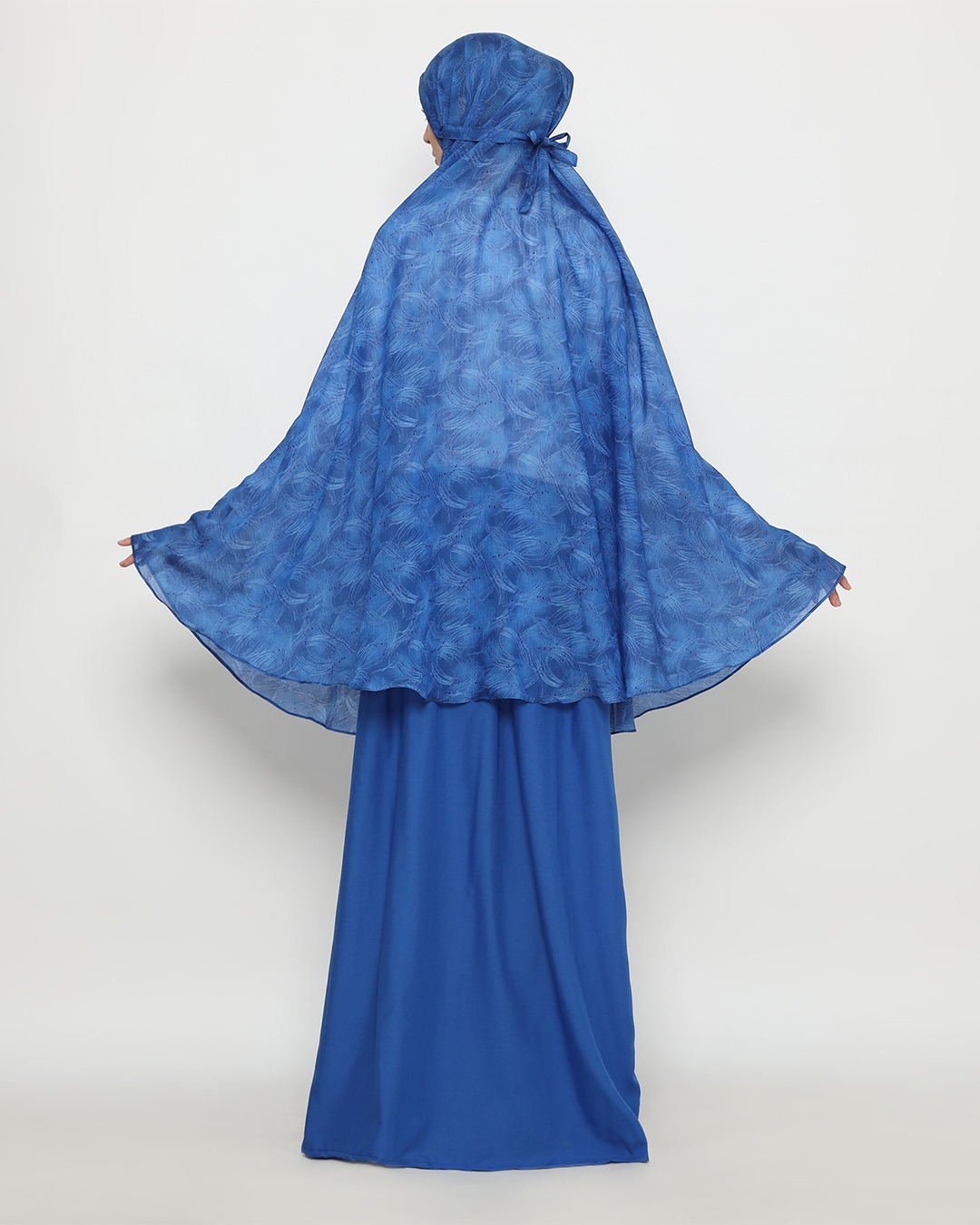 Tiara 541 Blue