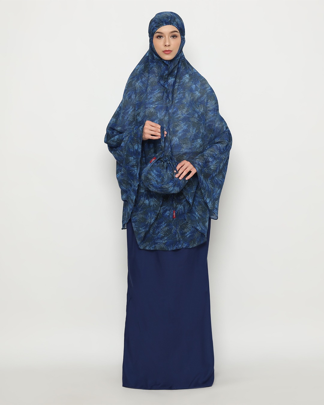 Tiara 542 Blue