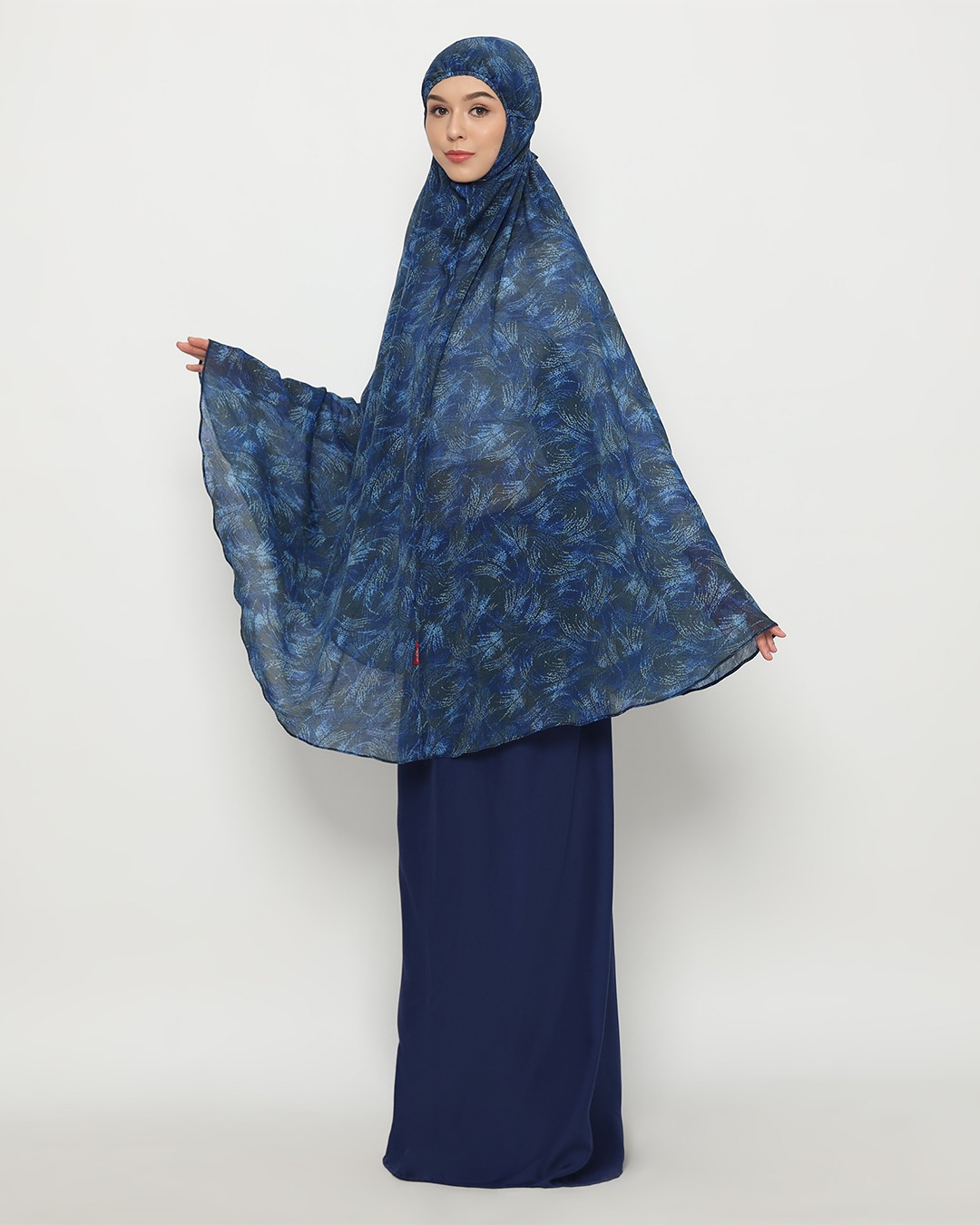 Tiara 542 Blue