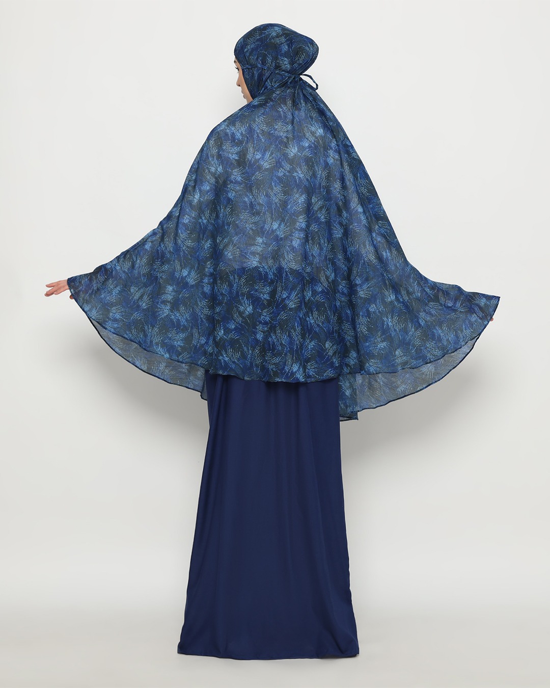 Tiara 542 Blue