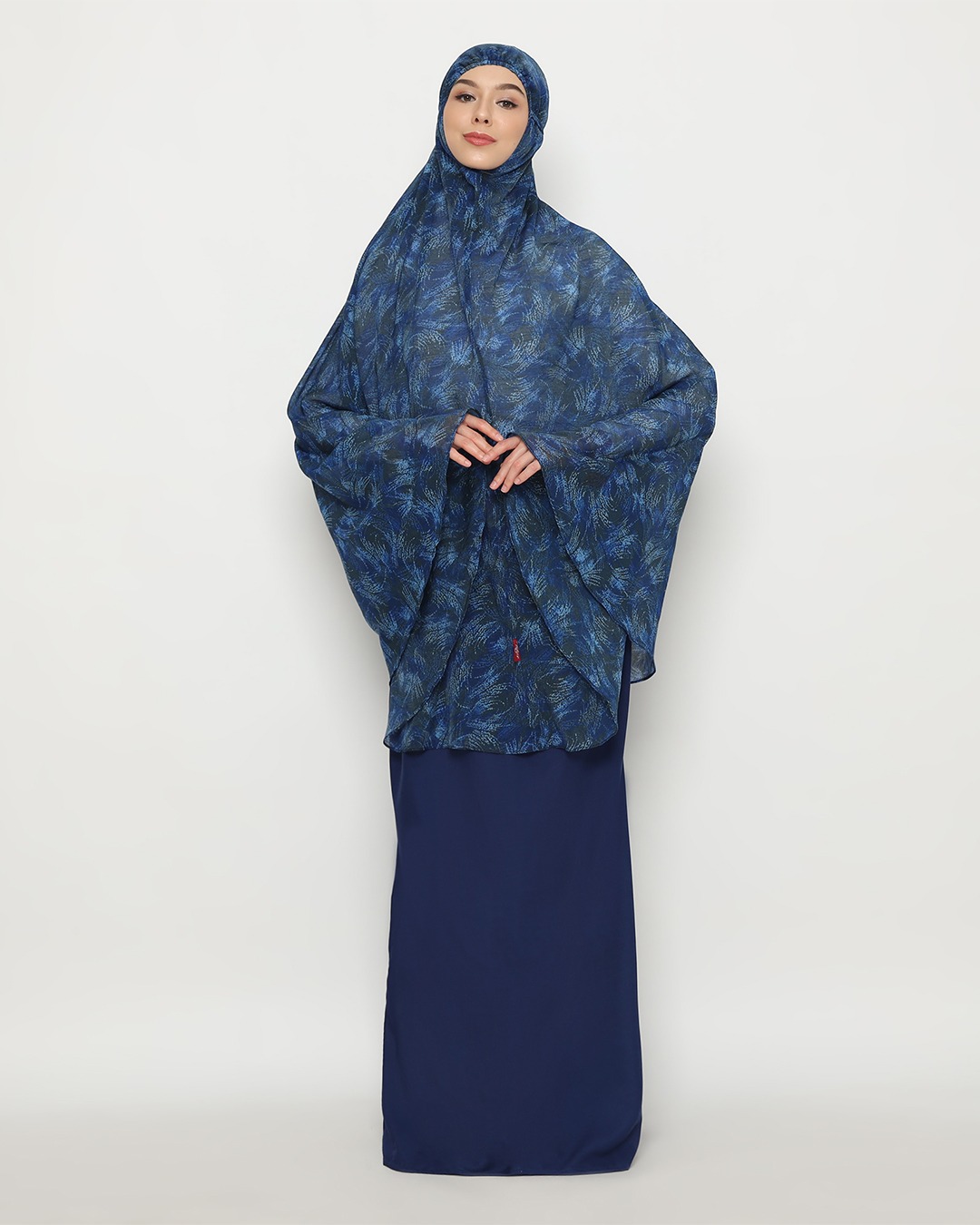 Tiara 542 Blue