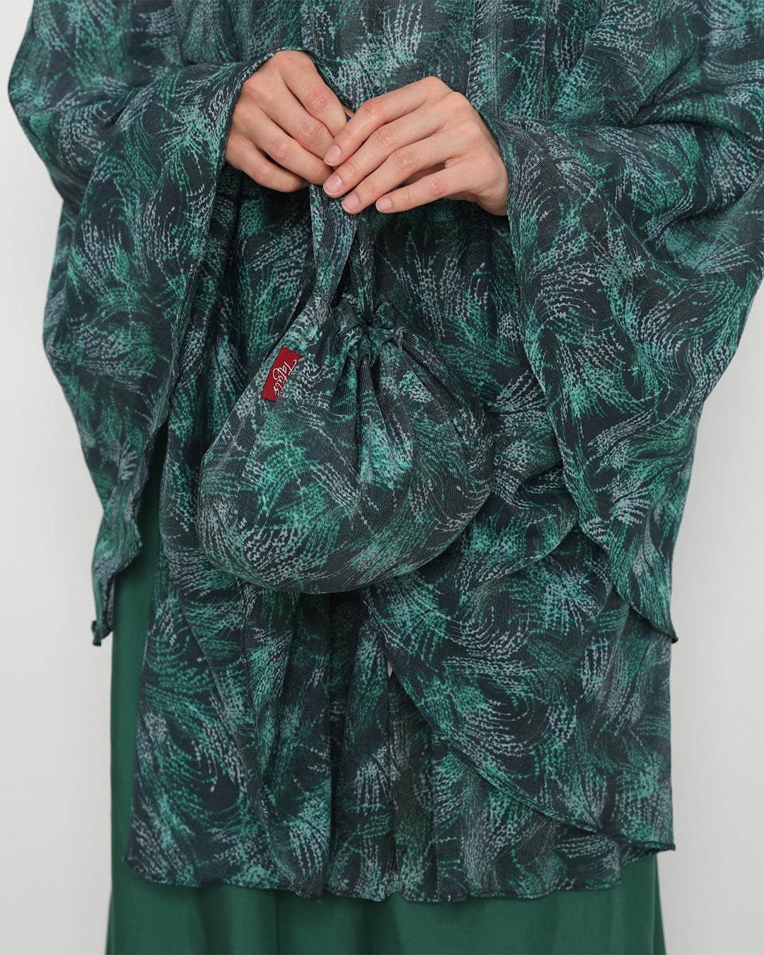 Tiara 542 Green