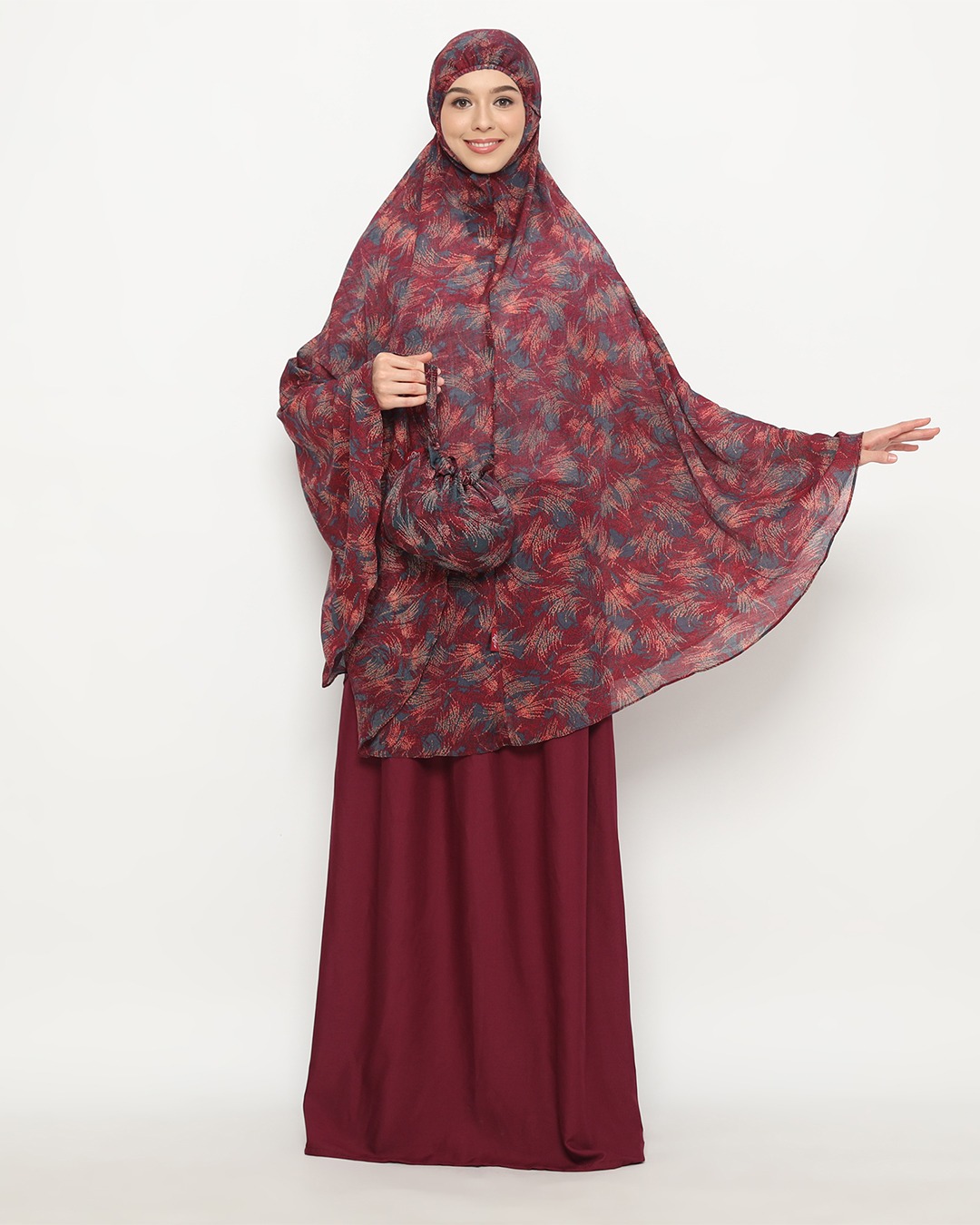 Tiara 542 Maroon
