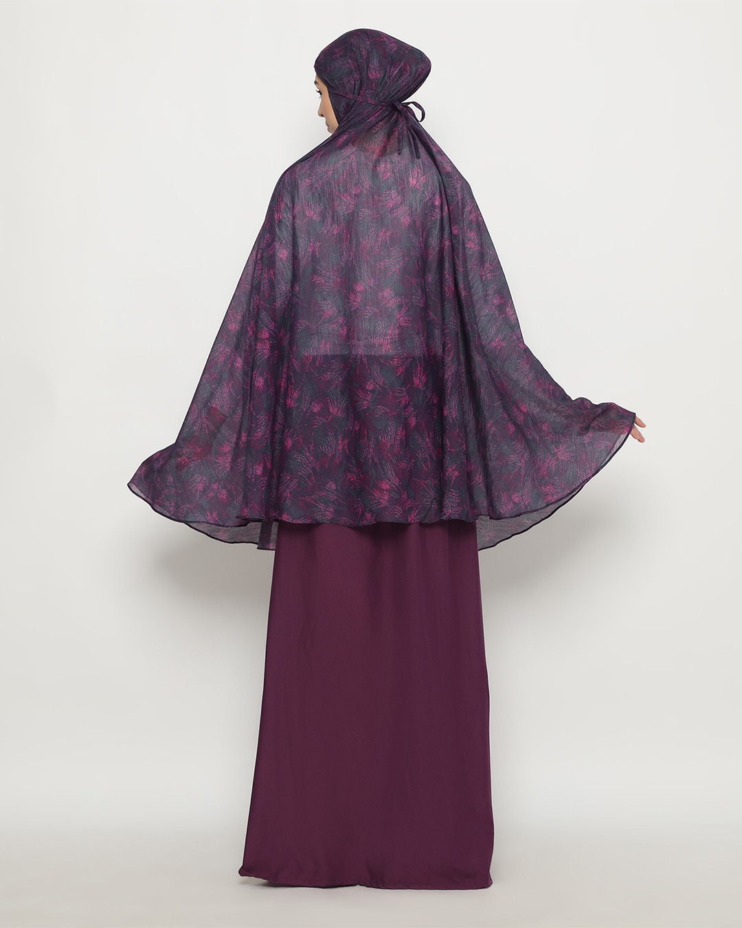 Tiara 542 Purple