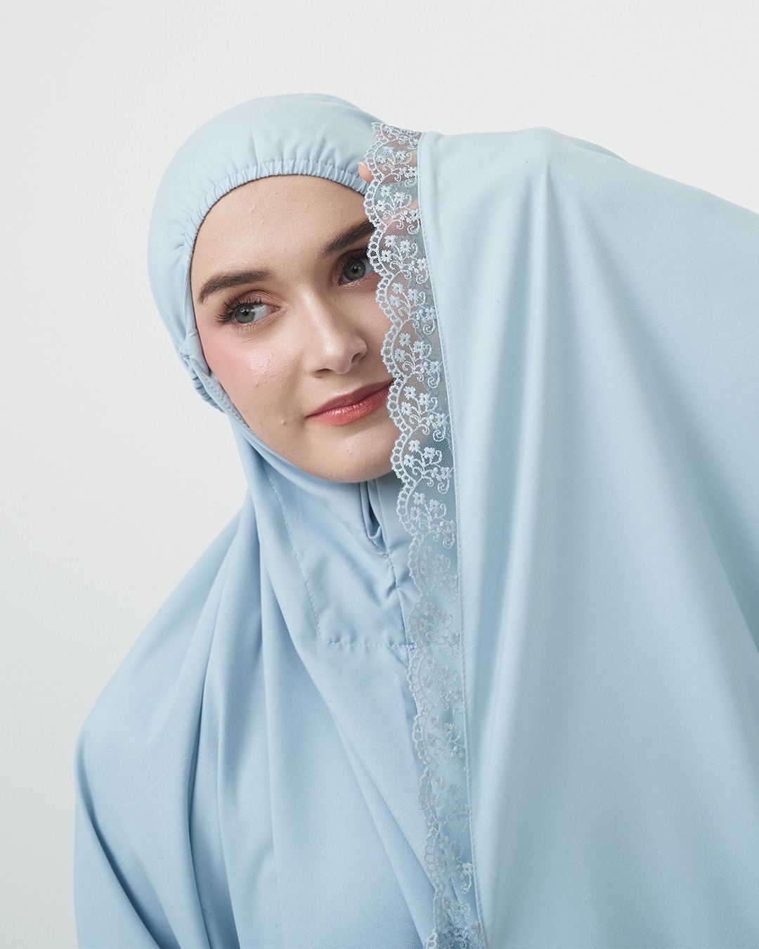 Tiara 545 Blue