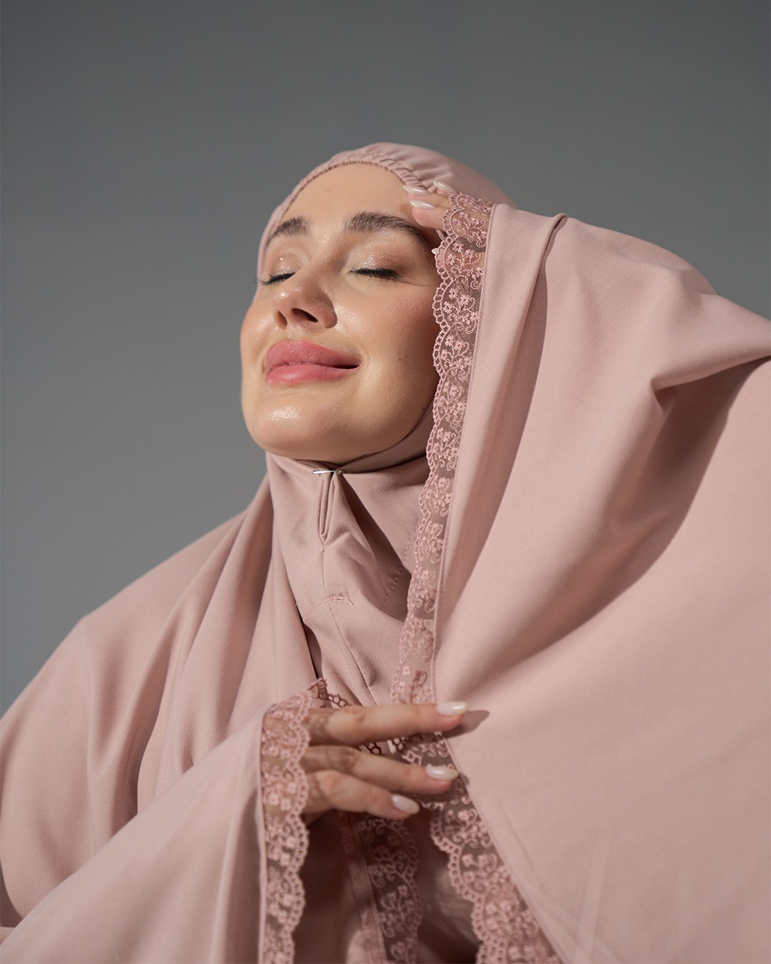 Tiara 545 Dusty Pink