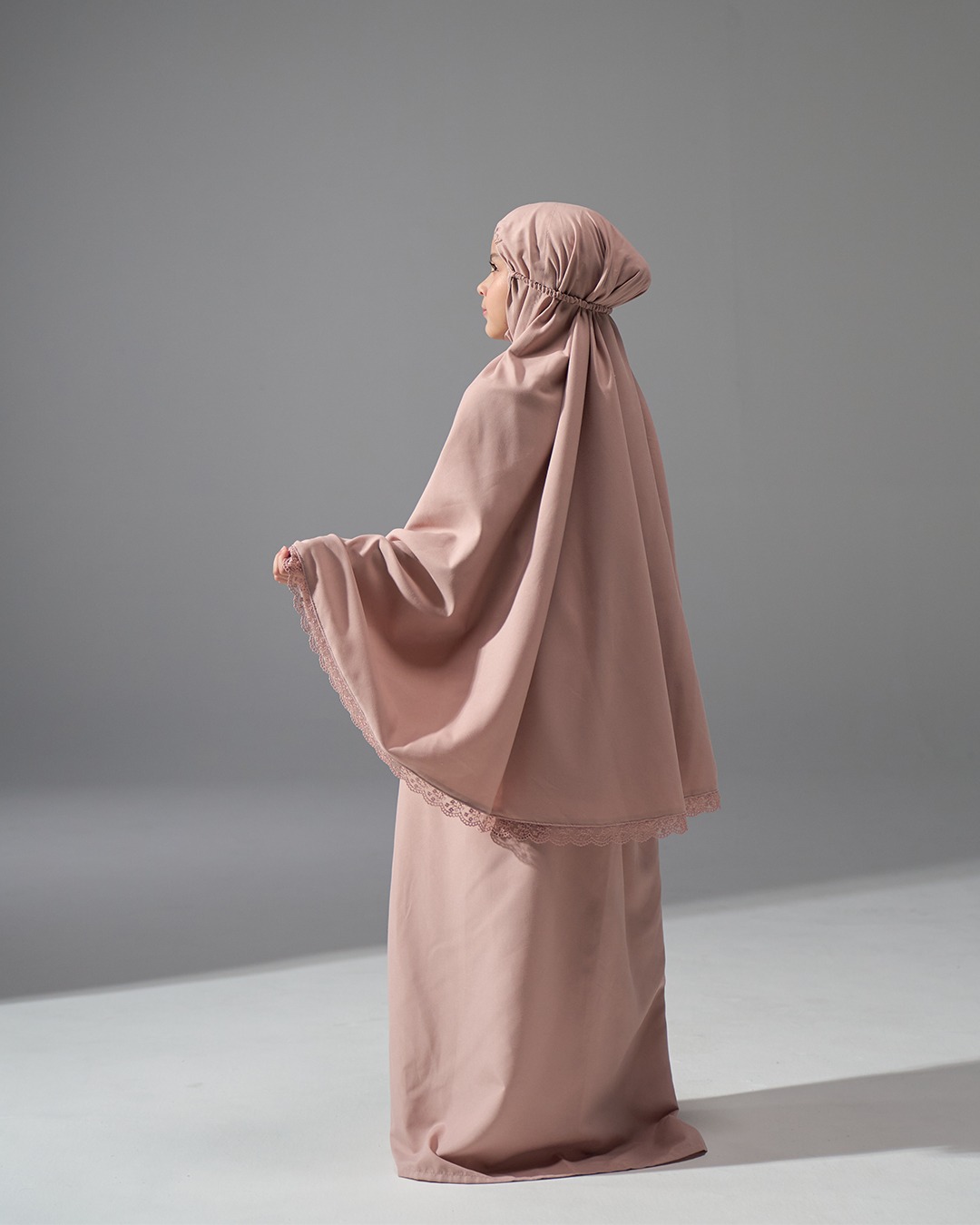 Tiara 545 Dusty Pink Child