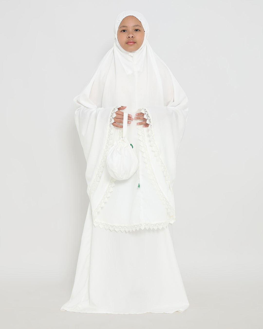 Tiara 547 Broken White Teen