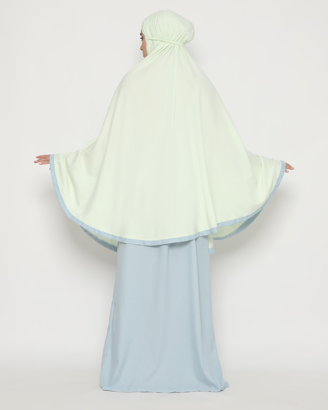 Tiara 561 Mint