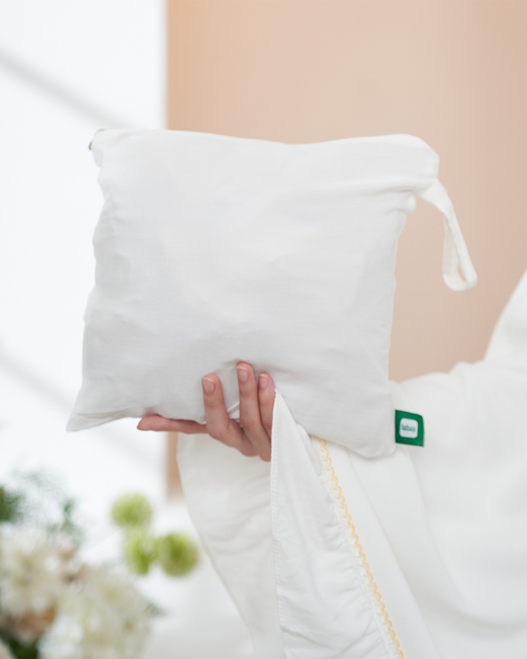 Tiara 567 Broken White - Official Hajj Merchandise 2024 BSI
