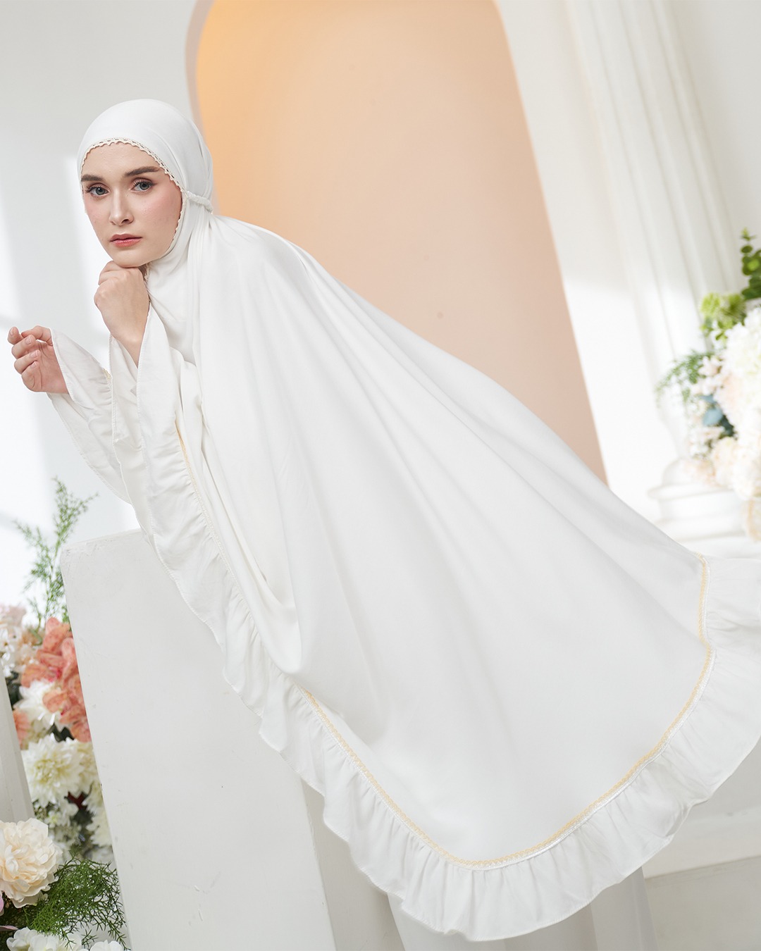Tiara 567 Broken White - Official Hajj Merchandise 2024 BSI