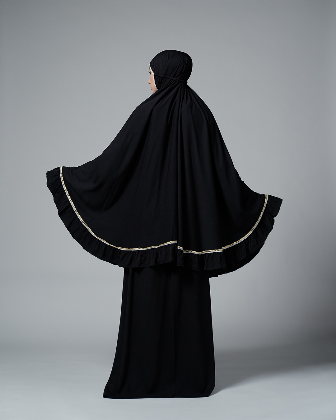 Tiara 567 Black