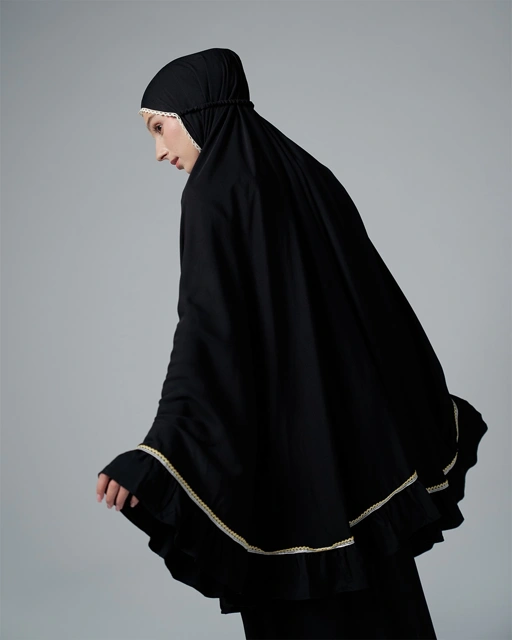 Image of Tiara 567 Black