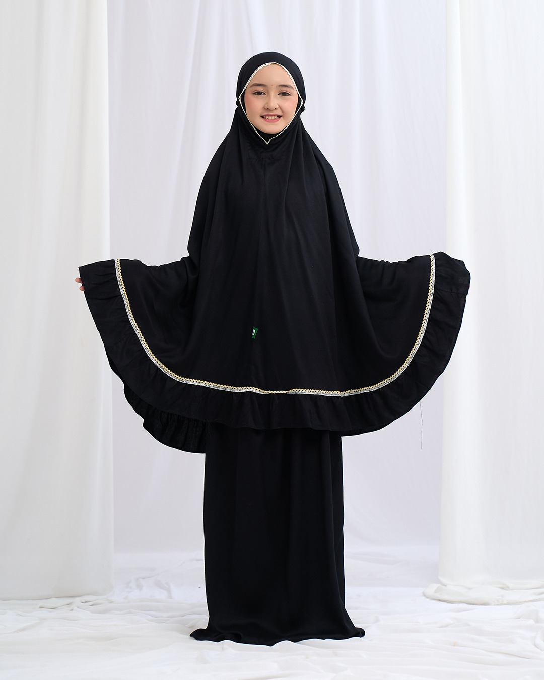 Tiara 567 Black Child