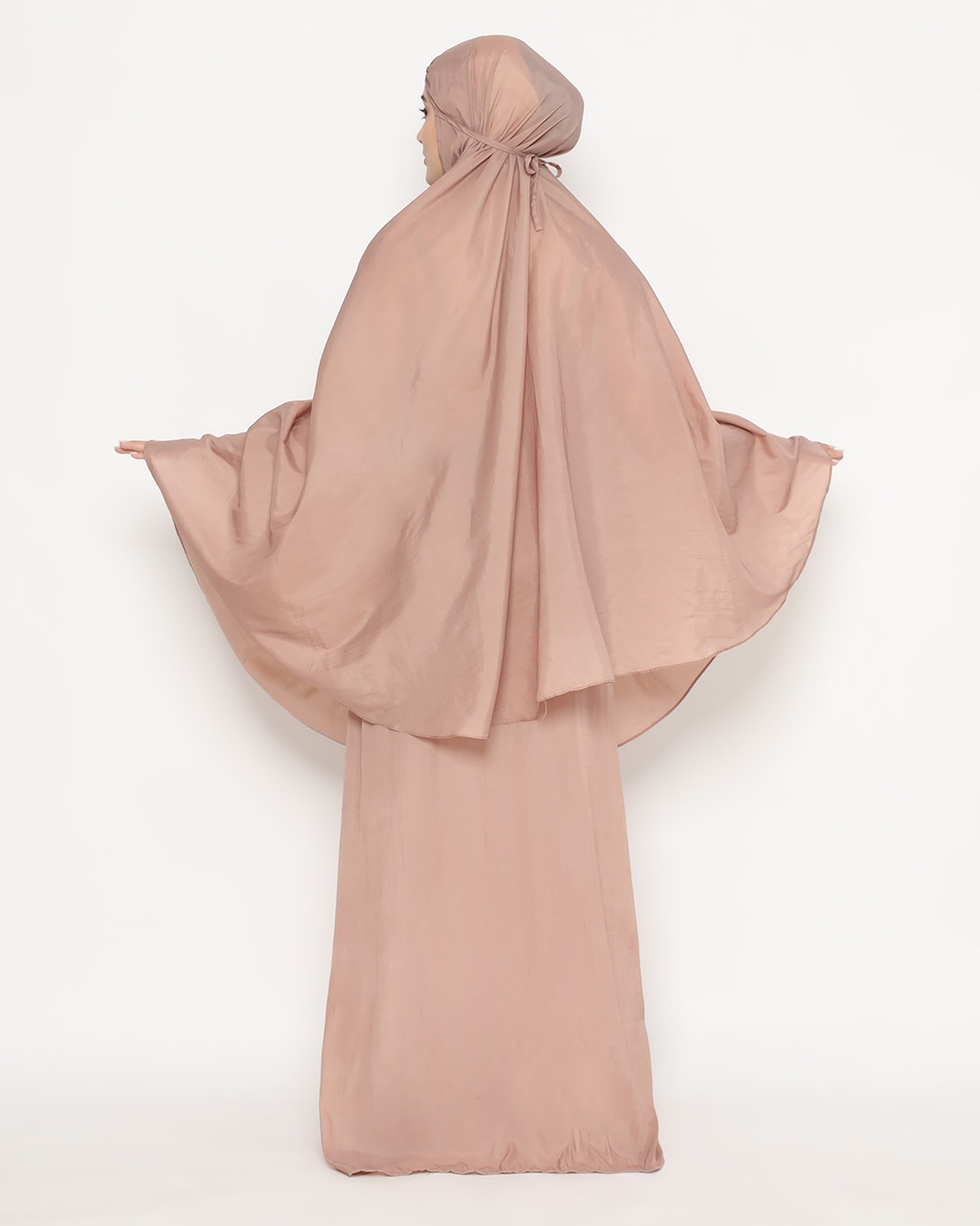 Tiara 558 Brown