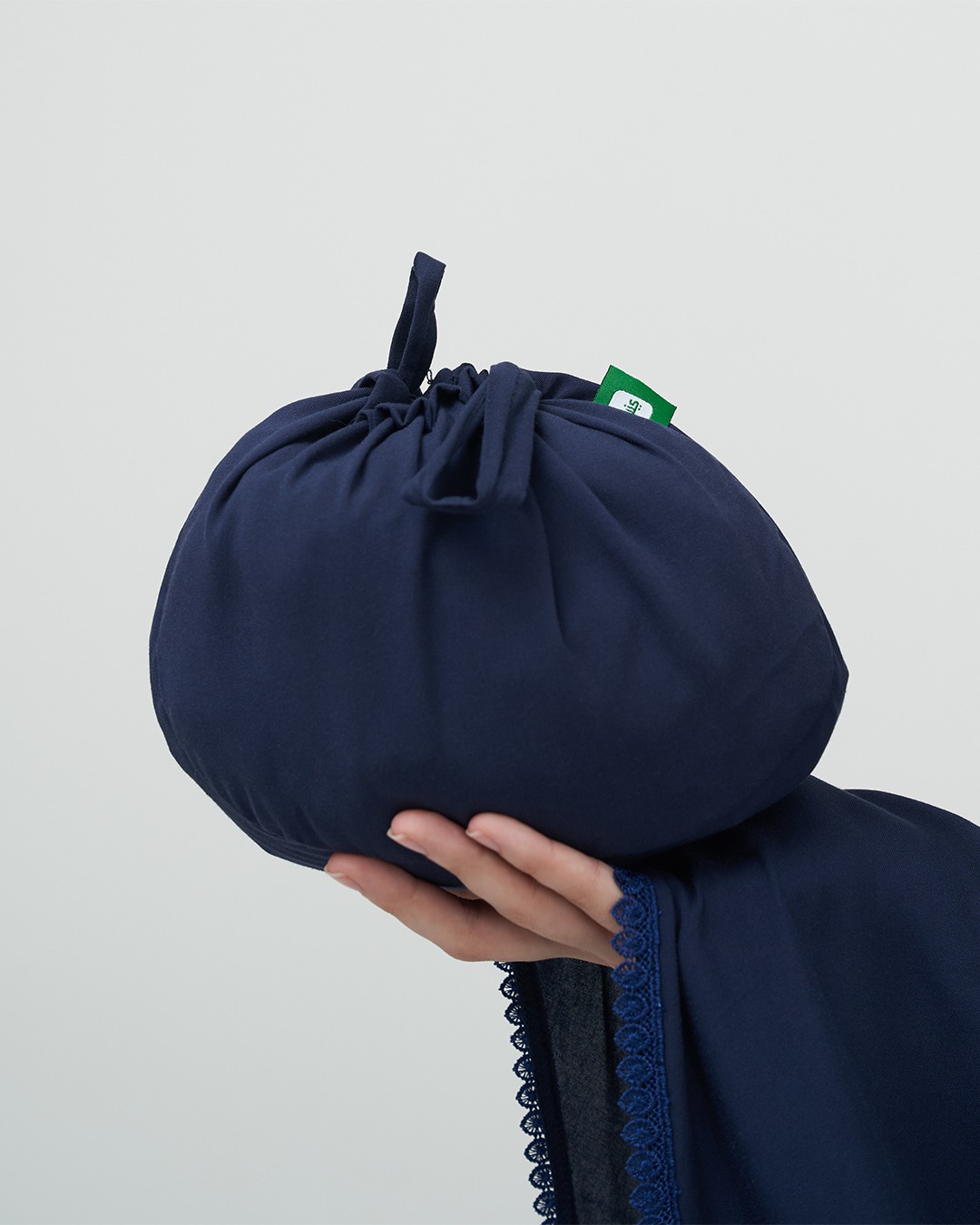 Tiara 569 Navy