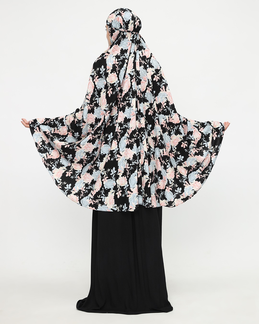 Tiara 570 Black