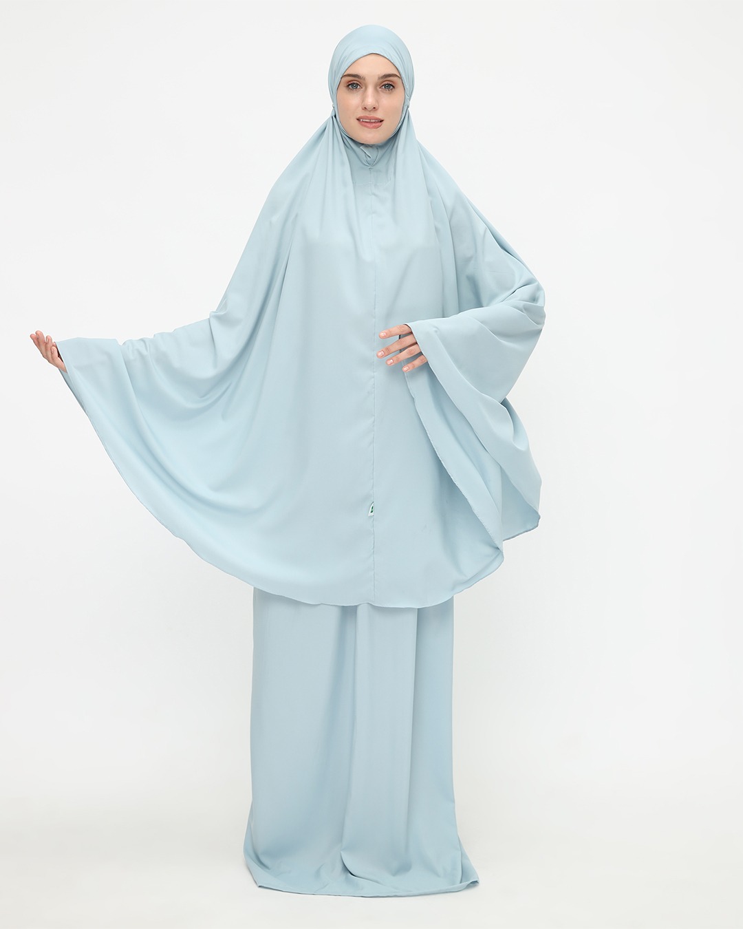 Tiara 572 Blue