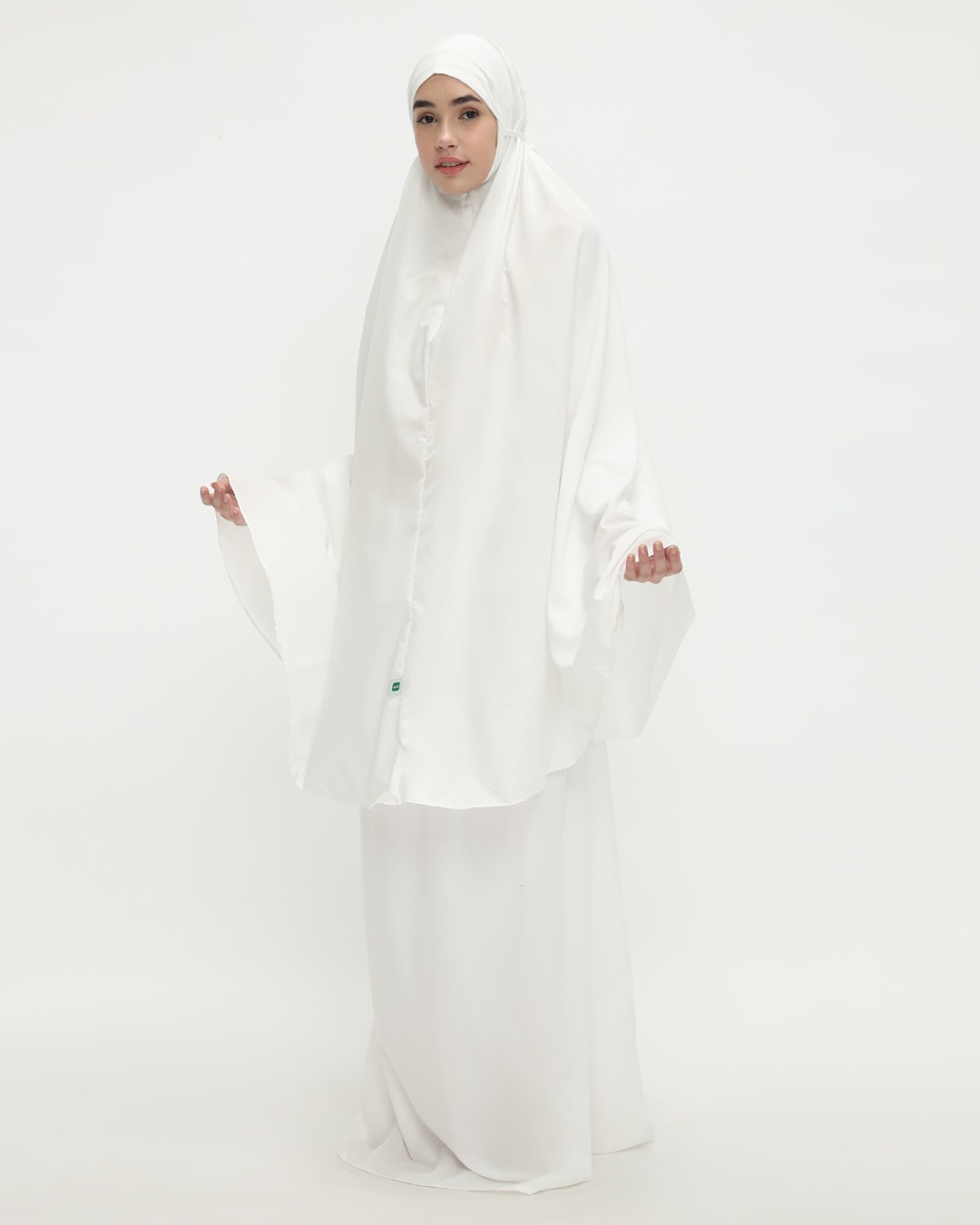 Tiara 574 Broken White