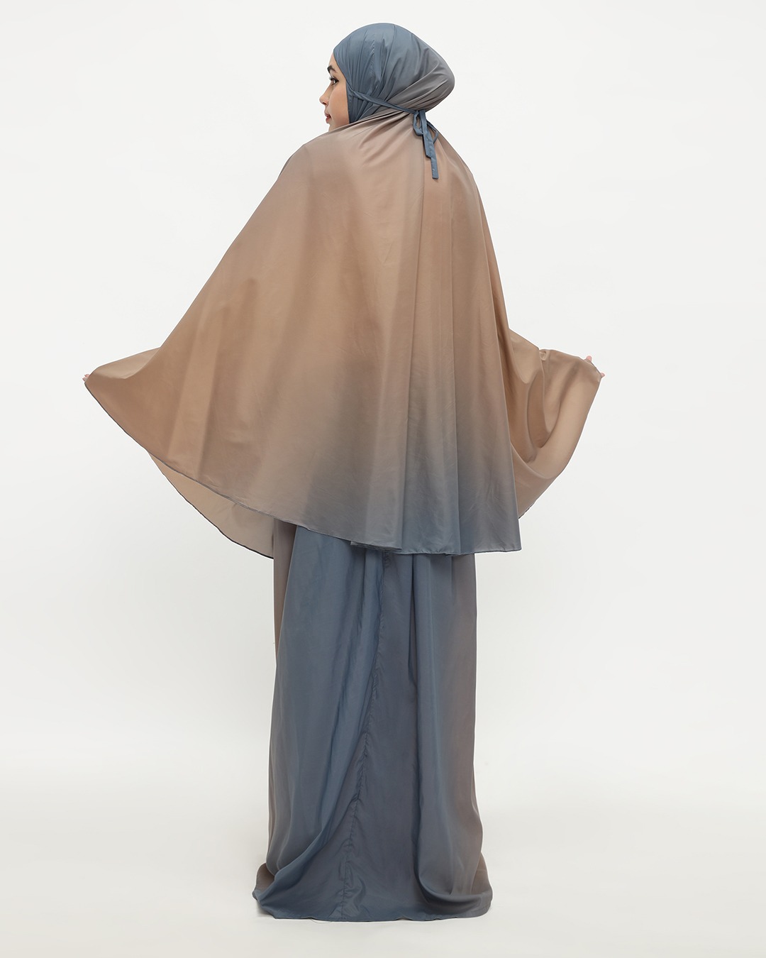 Tiara 575 Blue-Brown
